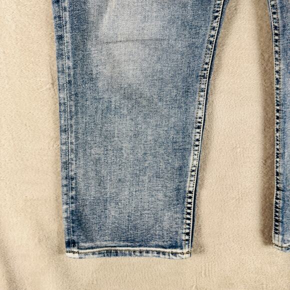 Silver Jeans Women's 30 Light Wash Faded Blue Denim‎ Suki Capri Mid Rise Stretch - Picture 7 of 13